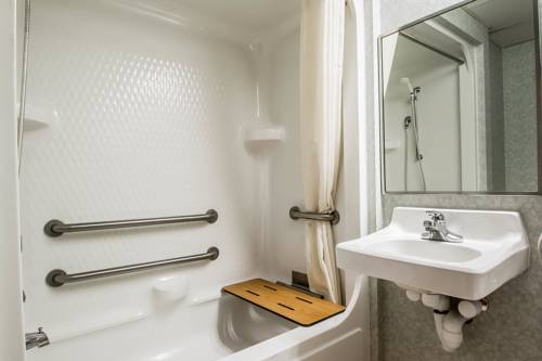 Imagen de la habitación del Hotel Oyo Osage Beach By Lake Of The Ozarks. Foto 9