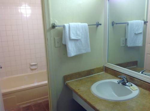 Imagen de la habitación del Hotel Oyo Petersburg Va I-95 and E Washington St. Foto 3
