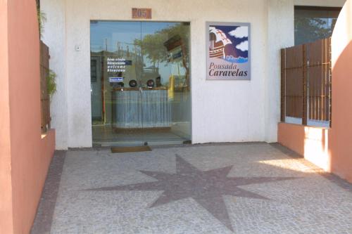 Imagen general del Hotel Oyo Pousada Caravelas Lusitanas. Foto 1