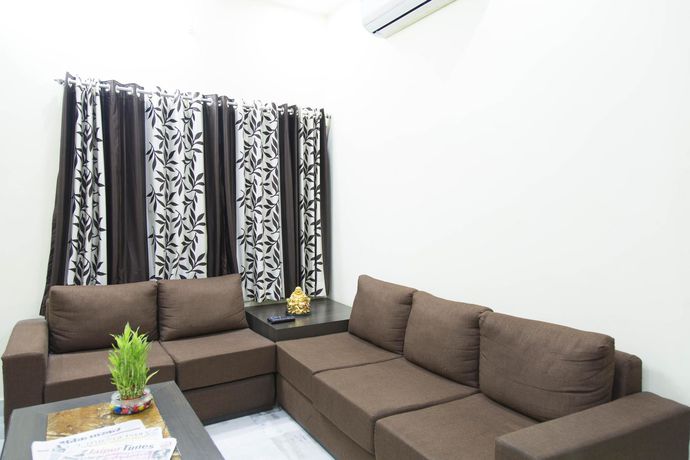 Imagen de los interiores del Hotel Oyo Premium Shyam Nagar. Foto 16