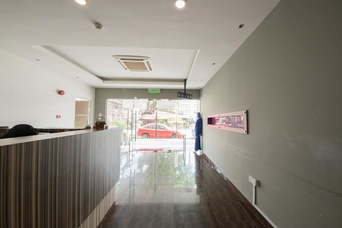 Imagen de los interiores del Hotel Oyo Rooms Sentul Ktm Station. Foto 10