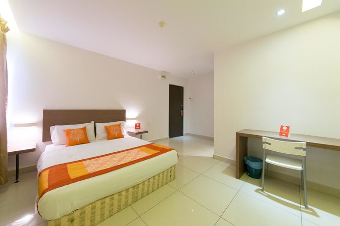 Imagen de los interiores del Hotel Oyo Rooms Sentul Ktm Station. Foto 11