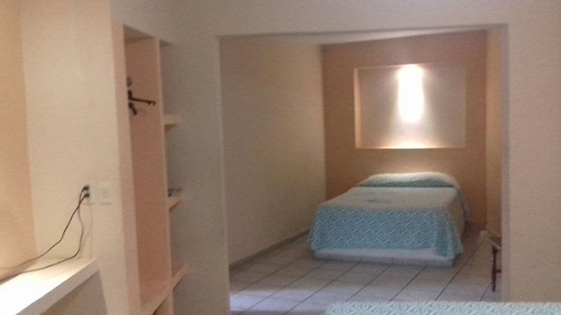 Imagen de la habitación del Hotel Oyo San Martin. Foto 4
