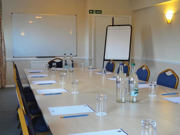 Imagen de los interiores del Hotel Oyo Stade Court. Foto 14