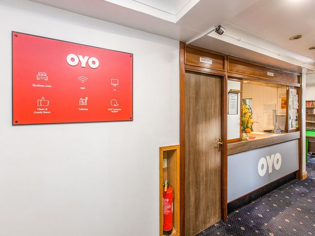 Imagen de los interiores del Hotel Oyo Stade Court. Foto 20