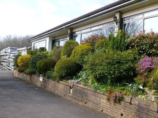 Imagen de los exteriores del Hotel Oyo The Bridge House. Foto 12