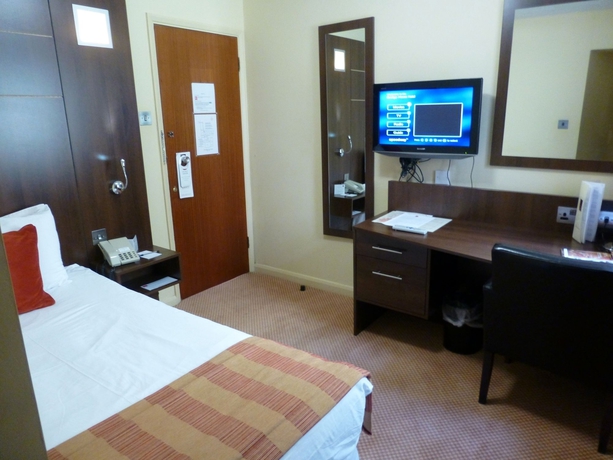 Imagen de la habitación del Hotel Oyo The Bridge House. Foto 10