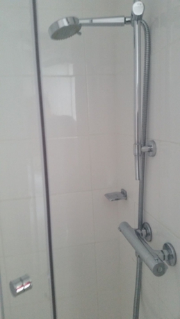 Imagen de la habitación del Hotel Oyo The Strand. Foto 10