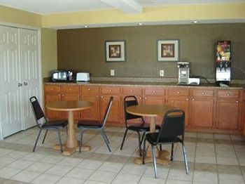Imagen del bar/restaurante del Hotel Oyo Tulsa International Airport. Foto 5
