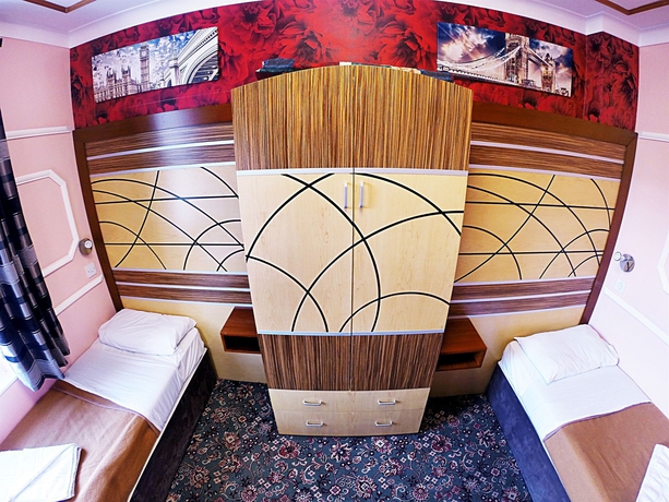 Imagen de la habitación del Hotel Oyo Vegas. Foto 4