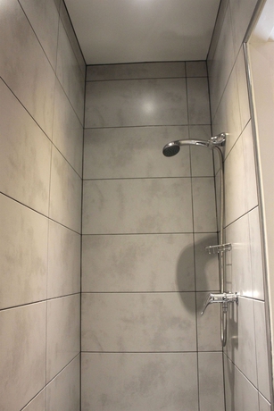 Imagen de la habitación del Hotel Oyo Vegas. Foto 5