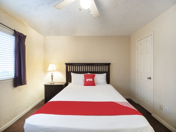 Imagen de la habitación del Hotel Oyo and Apartments Houston Galleria. Foto 10