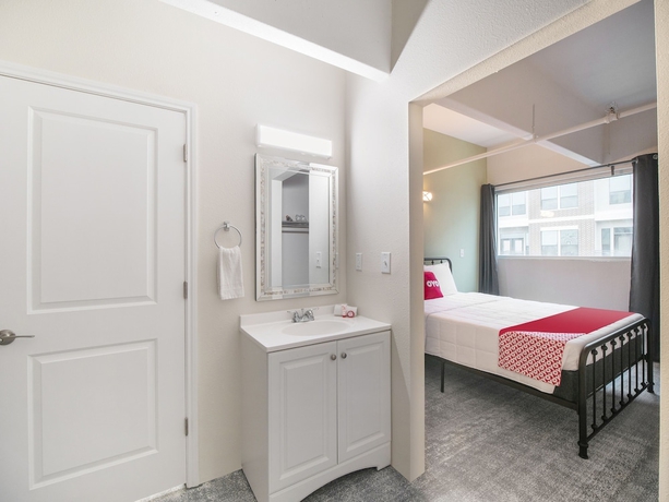 Imagen de la habitación del Hotel Oyo and Apartments Houston Galleria. Foto 12