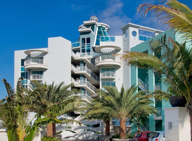 Imagen de los exteriores del Hotel Oyster Bay Beach Resort. Foto 14