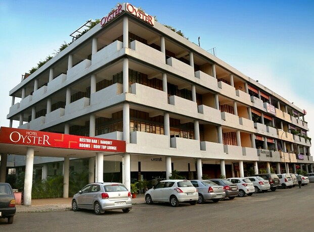 Imagen general del Hotel Oyster. Foto 1