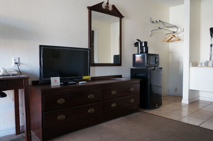 Imagen de la habitación del Hotel Ozark Inn and Suites. Foto 8