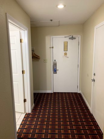 Imagen de la habitación del Hotel Ozark Inn and Suites, Osage Beach. Foto 7