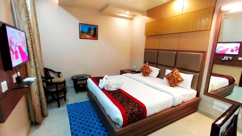 Imagen general del Hotel Ozas Grand. Foto 12