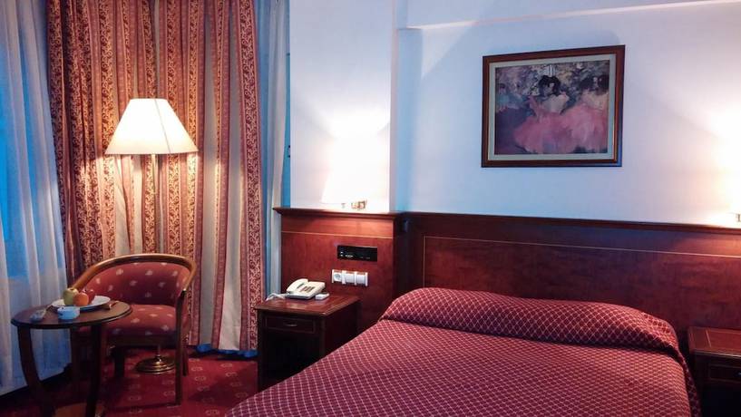 Imagen de la habitación del Hotel Ozilhan. Foto 3