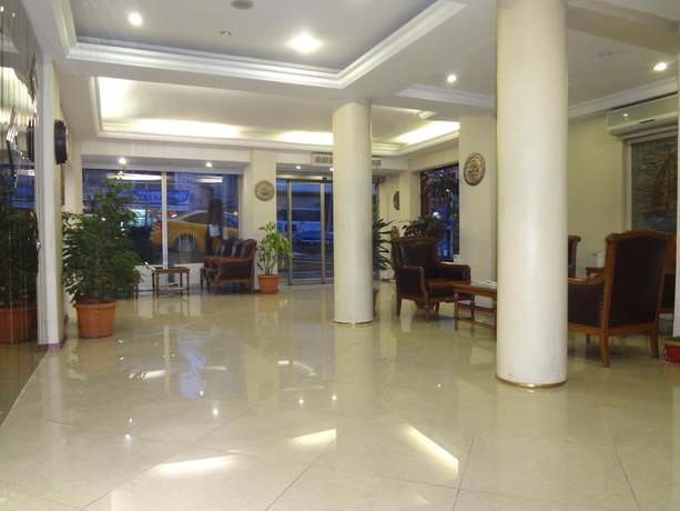Imagen de los interiores del Hotel Ozilhan. Foto 19