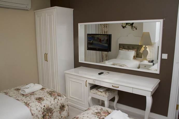 Imagen de la habitación del Hotel Ozkavak Hotel Kaleici. Foto 5