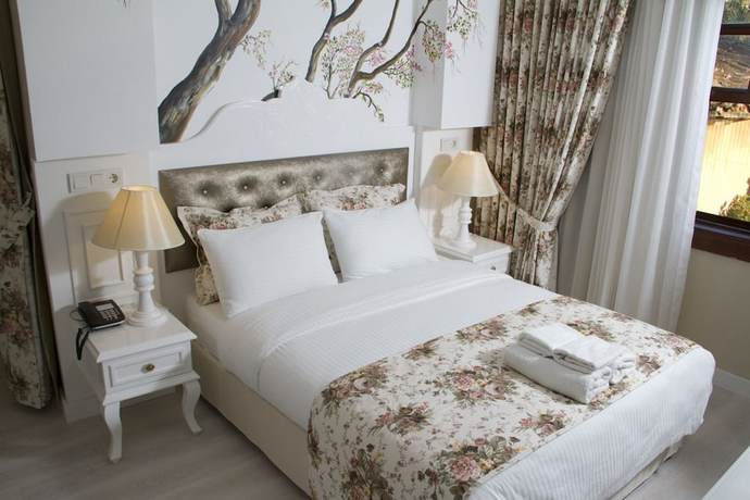 Imagen de la habitación del Hotel Ozkavak Hotel Kaleici. Foto 13