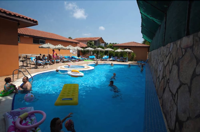 Imagen de la piscina del Hotel Ozlem Garden - All Inclusive. Foto 18