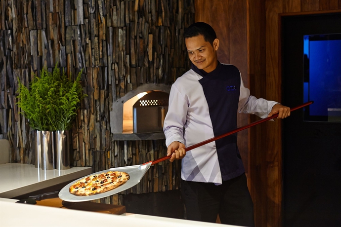 Imagen del bar/restaurante del Hotel Ozo Chaweng Samui. Foto 7