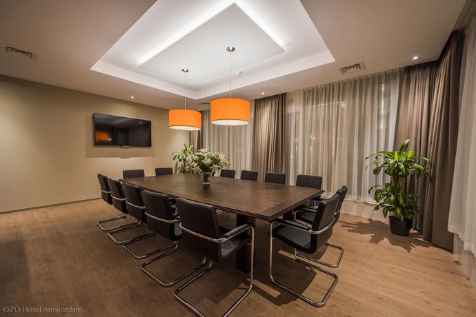 Imagen de los interiores del Hotel Ozo Hotels Arena Amsterdam. Foto 15