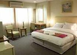Imagen general del Hotel P And R Residence Siphaya Bangkok. Foto 2