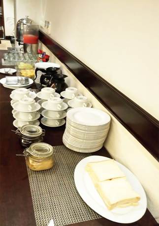 Imagen del bar/restaurante del Hotel P Jakarta. Foto 4