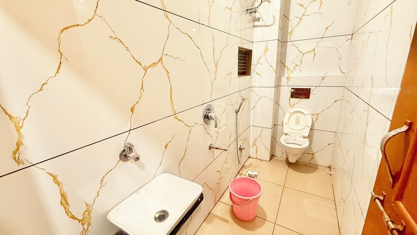 Imagen de la habitación del Hotel P Landmark Palace-near Main Places. Foto 15