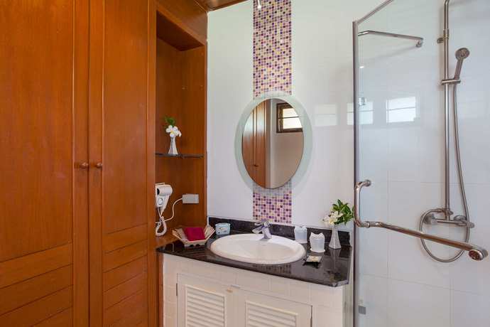 Imagen de la habitación del Hotel P. P. Erawan Palms Resort. Foto 13