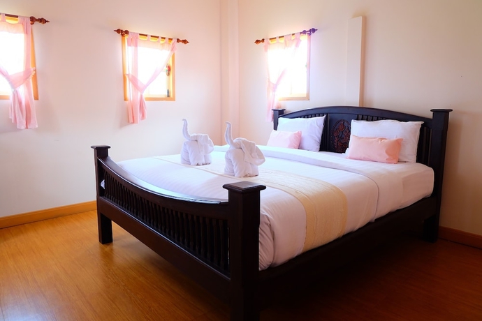 Imagen de la habitación del Hotel P Paradise. Foto 2