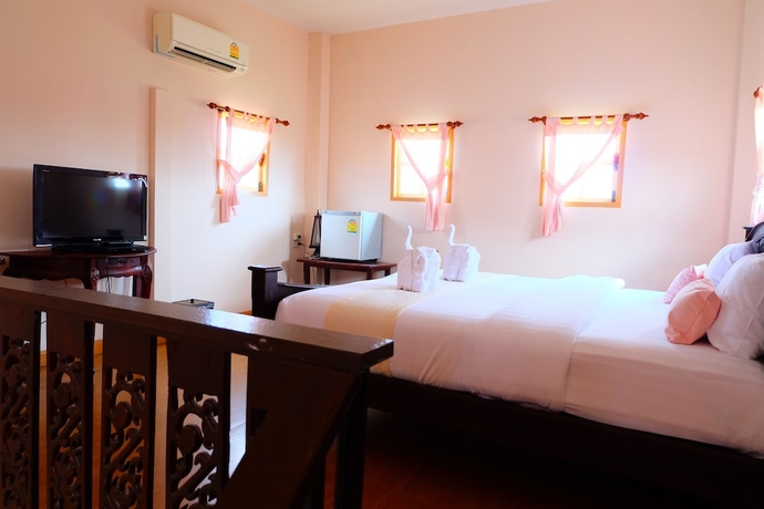 Imagen de la habitación del Hotel P Paradise. Foto 9