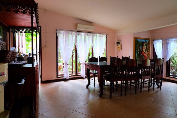 Imagen del bar/restaurante del Hotel P Resort. Foto 3