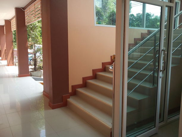 Imagen de los interiores del Hotel P and P Place Apartment Kanchanaburi. Foto 16
