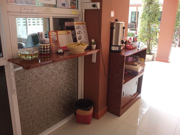 Imagen de los exteriores del Hotel P and P Place Apartment Kanchanaburi. Foto 13