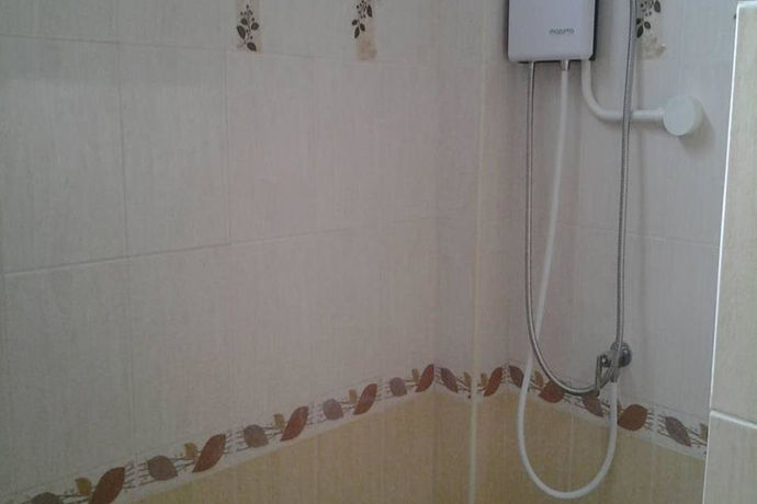 Imagen de la habitación del Hotel P and P Place Apartment Kanchanaburi. Foto 10
