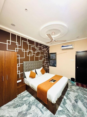 Imagen de la habitación del Hotel P2. Foto 8