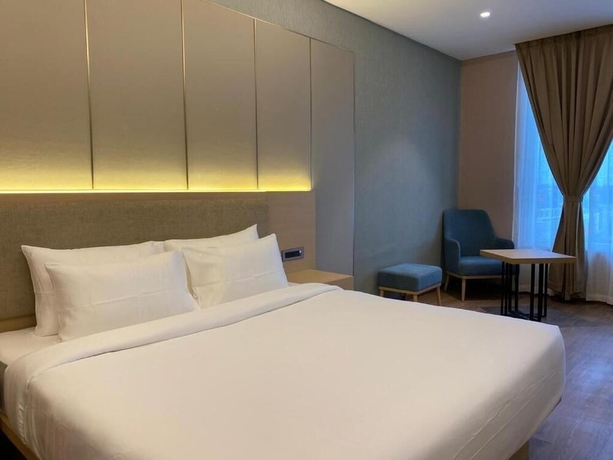 Imagen de la habitación del Hotel P4 City Center Jabalpur. Foto 11