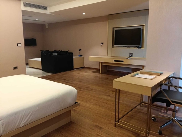 Imagen de la habitación del Hotel P4 City Center Jabalpur. Foto 13