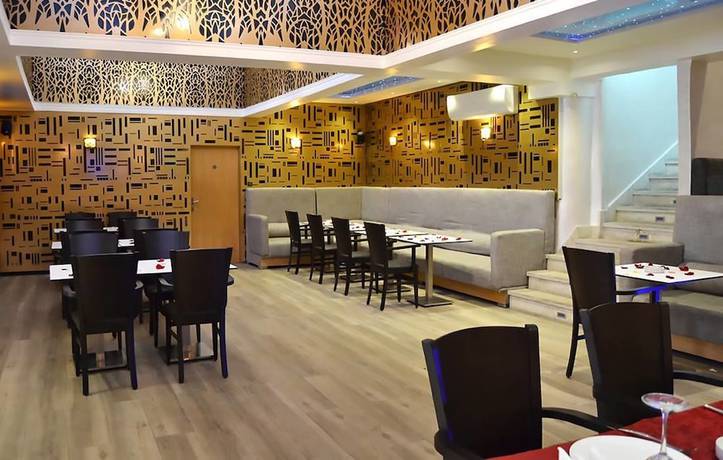Imagen del bar/restaurante del Hotel PALACE, Meknes . Foto 11