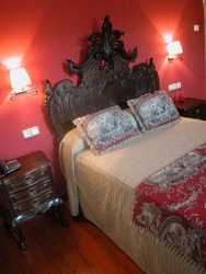 Imagen de la habitación del Hotel PALACETE REAL. Foto 9