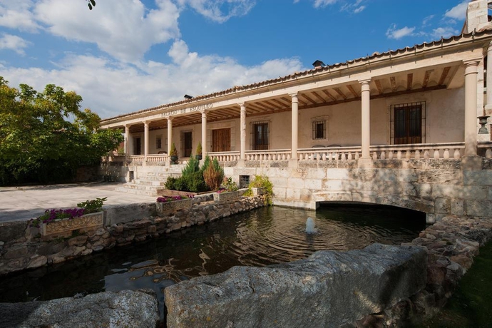 Imagen general del Hotel PALACIO DE ESQUILEO. Foto 12