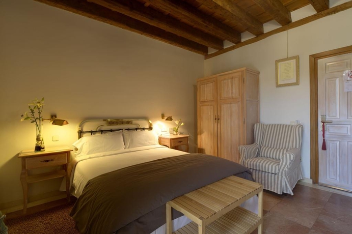 Imagen general del Hotel PALACIO DE ESQUILEO. Foto 9