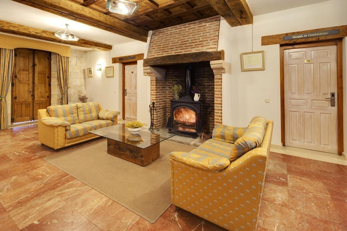 Imagen general del Hotel PALACIO DE ESQUILEO. Foto 11