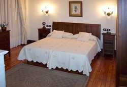 Imagen de la habitación del Hotel PALACIO DE LA VEGA. Foto 4