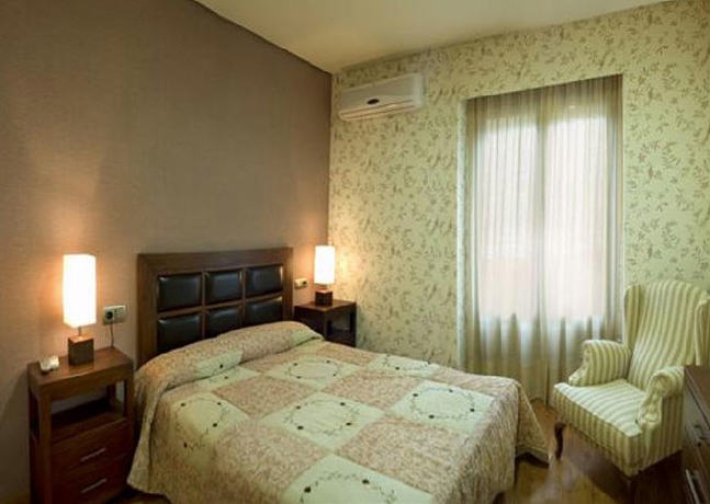 Imagen de la habitación del Hotel PALACIO DE MALDONADO. Foto 2
