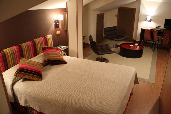 Imagen de la habitación del Hotel PALACIO DOS OLIVOS. Foto 6